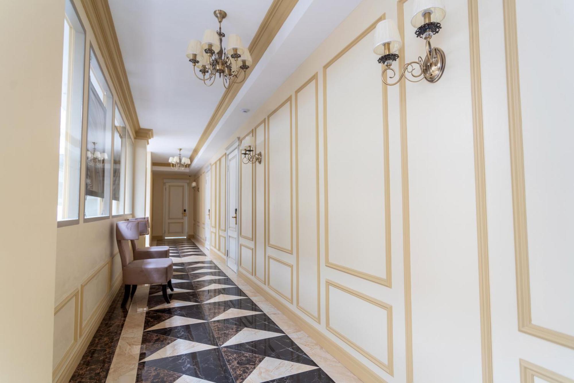Hotel Royal Bv à Ustʼ-Kamenogorsk Extérieur photo