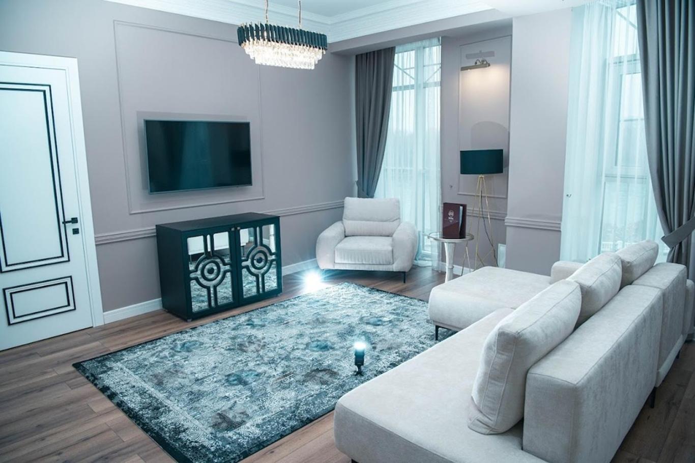 Hotel Royal Bv à Ustʼ-Kamenogorsk Extérieur photo