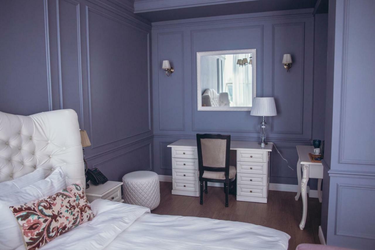 Hotel Royal Bv à Ustʼ-Kamenogorsk Extérieur photo